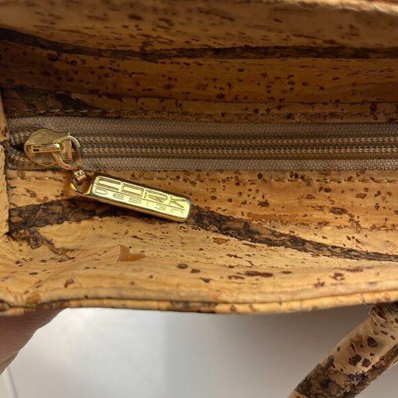 Cork design medium tote bag made in Portugal tan brown - Picture 10 of 16